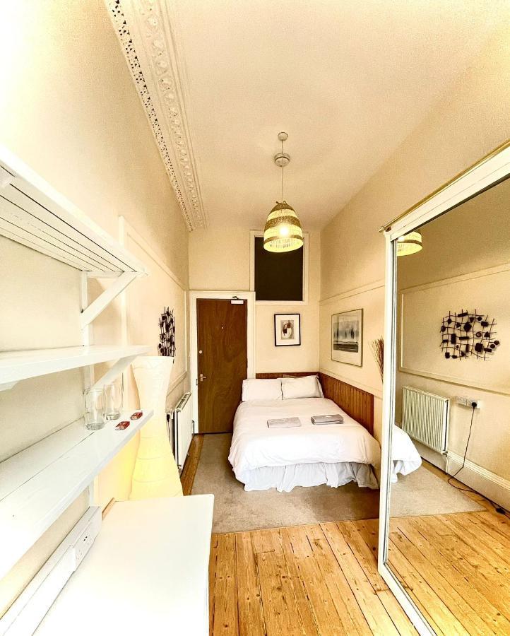 Apartament Central Edinburgh - Large Groups Zewnętrze zdjęcie