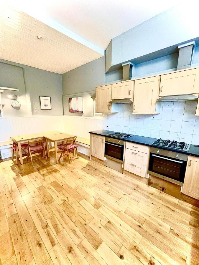 Apartament Central Edinburgh - Large Groups Zewnętrze zdjęcie