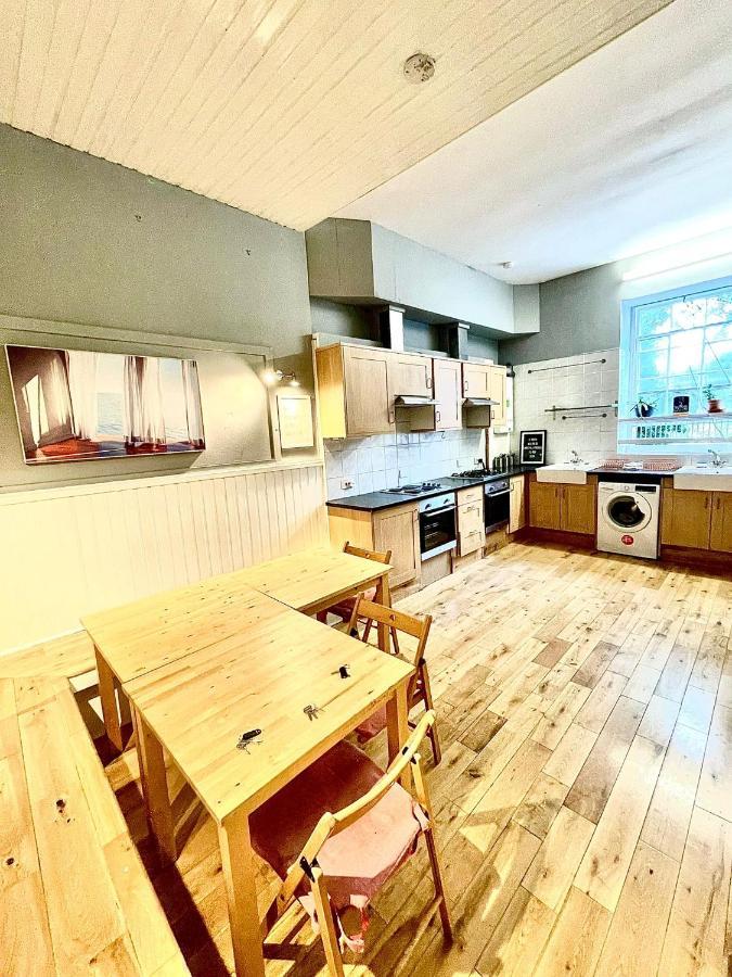 Apartament Central Edinburgh - Large Groups Zewnętrze zdjęcie